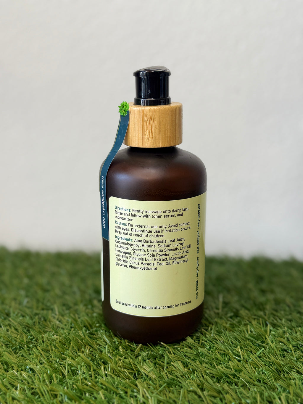 Aardeskin Green Tea & Camellia Facial Cleanser