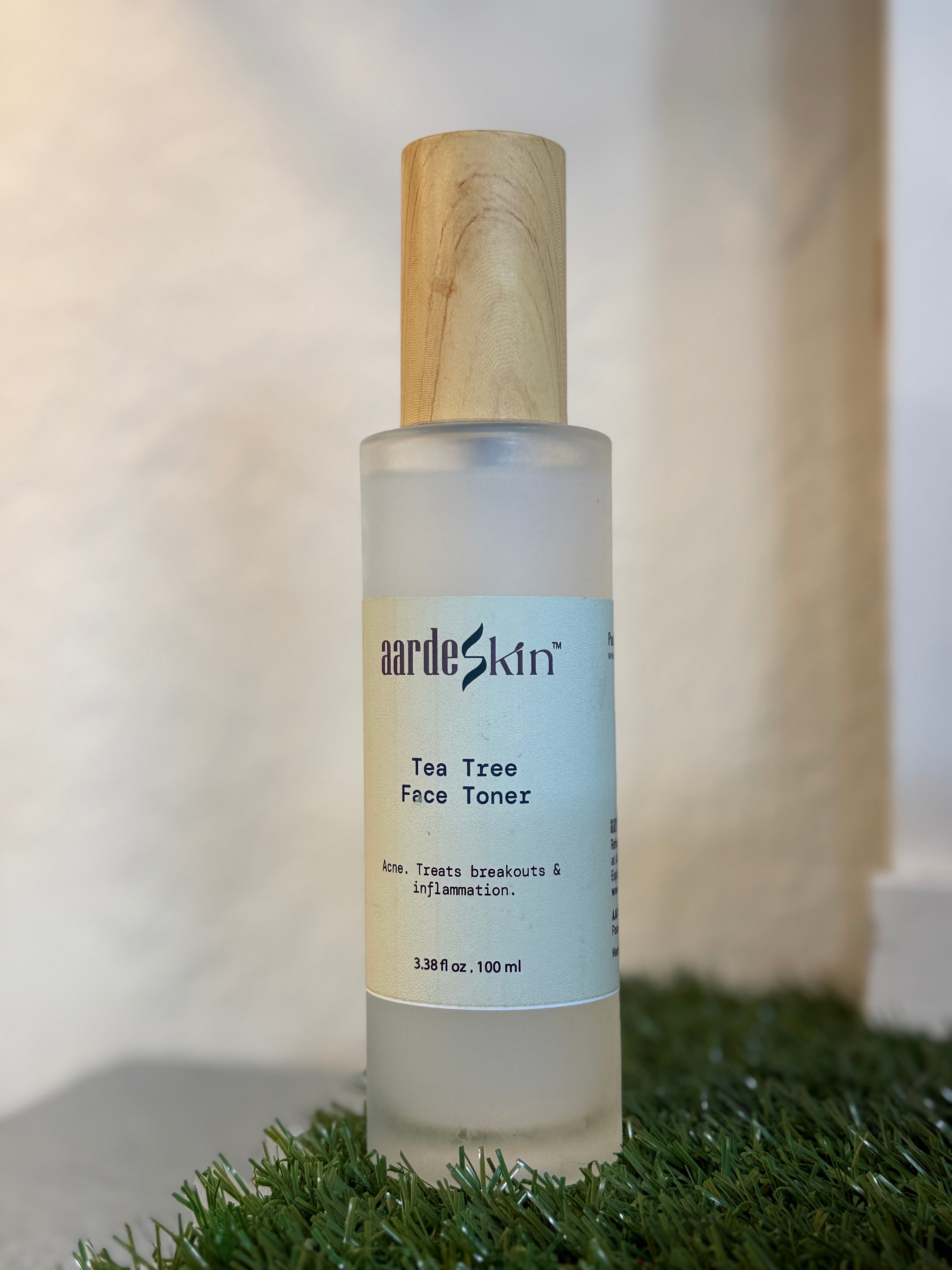 Aardeskin Tea Tree Skin Clearing Face Toner
