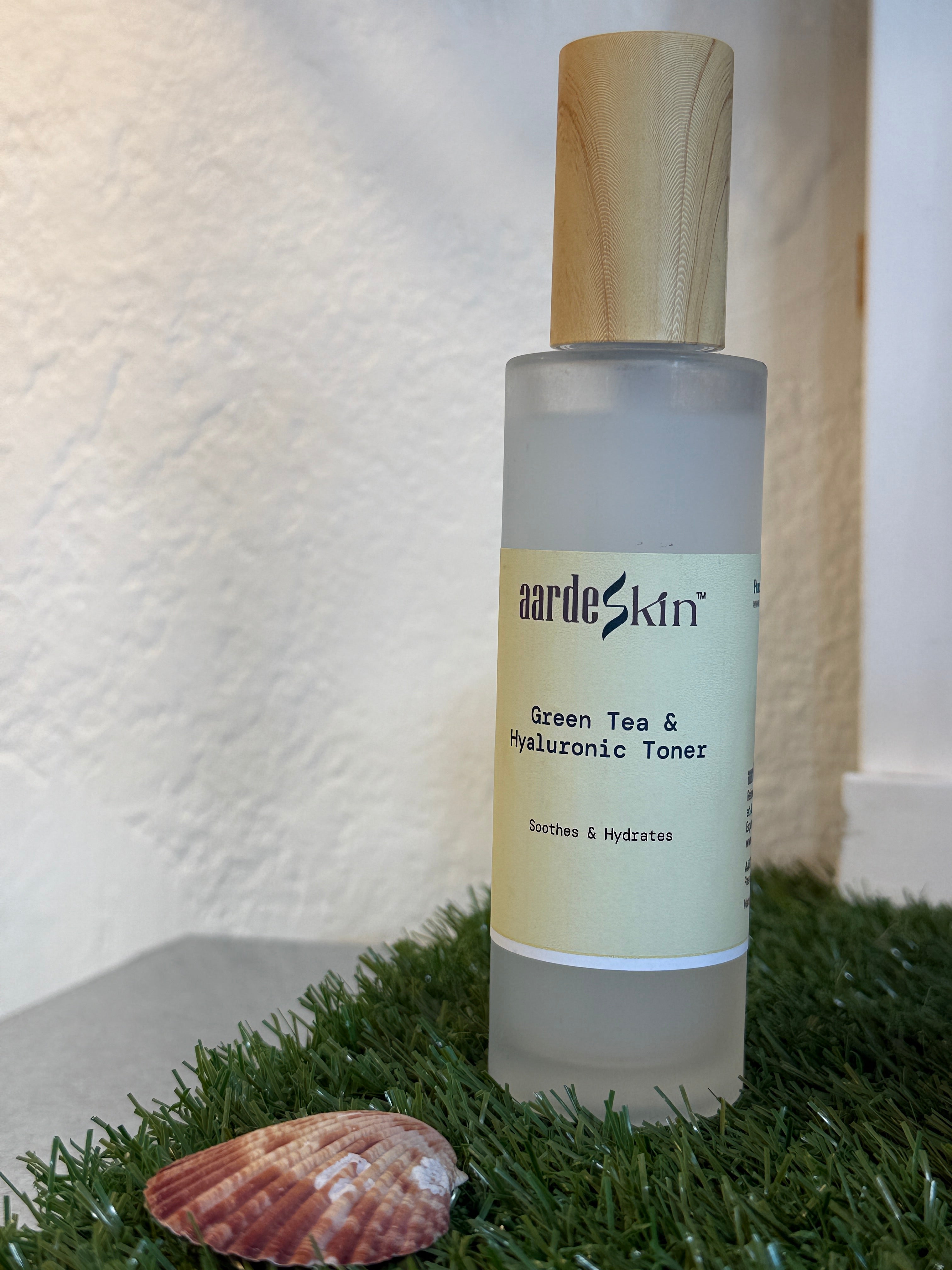 Aardeskin Green Tea & Hyaluronic Toner